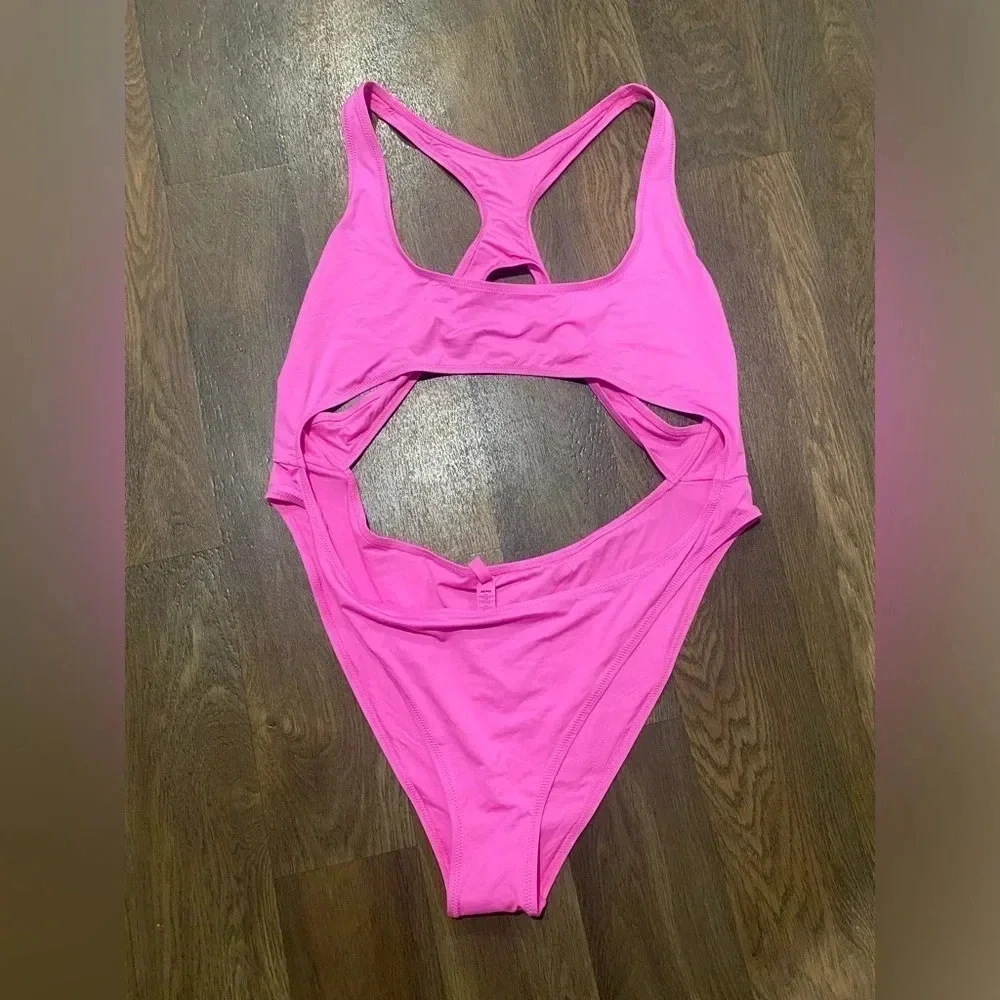 SKIMS Swim Cut Out Monokini in Taffy Pink Size 4X New with Tags